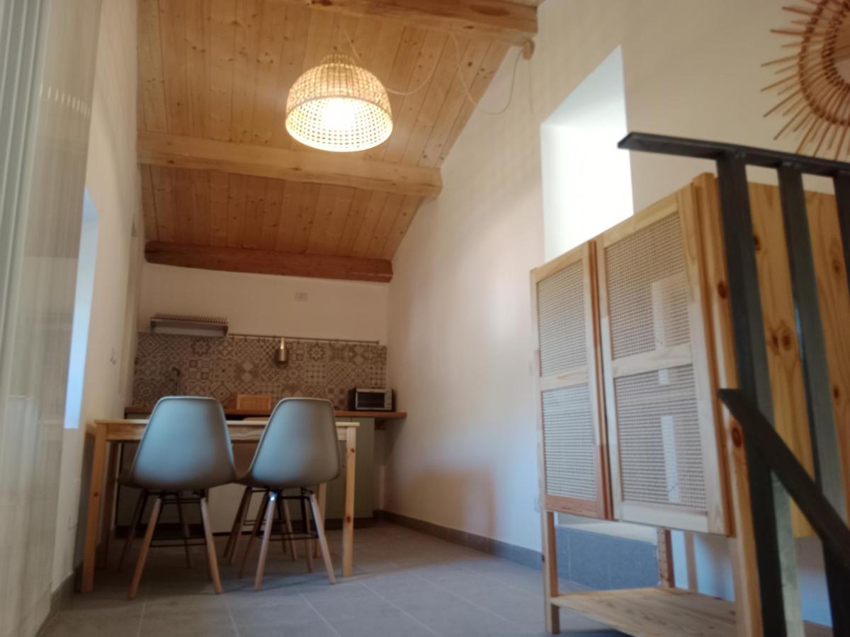 Bussi sul Tirino Sisu Bussi Suite מראה חיצוני תמונה